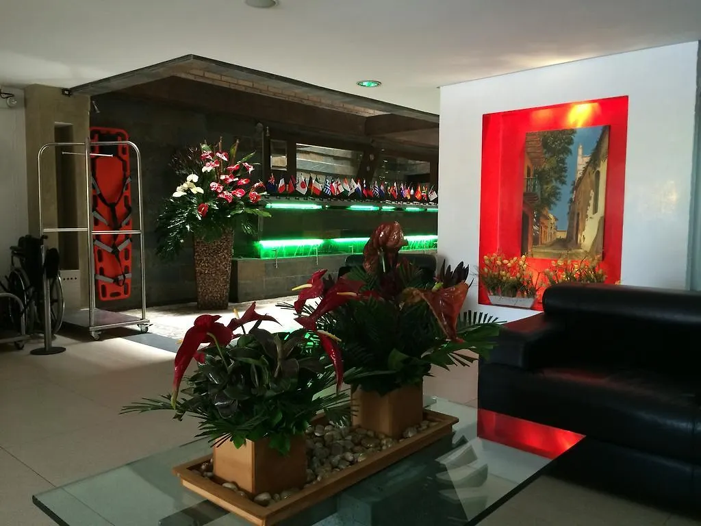 Hotel Alameda De La 10 contacts