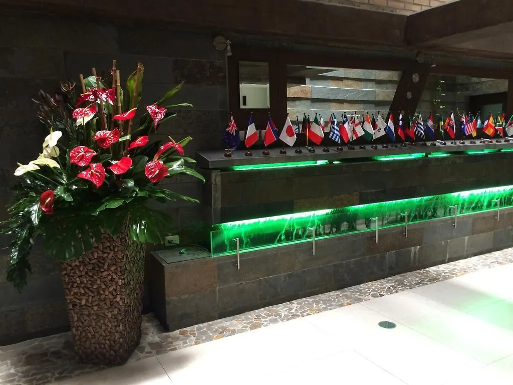 Hotel Alameda De La 10 メデジン