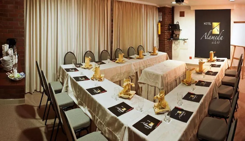 Hotel Alameda De La 10 メデジン 4*,