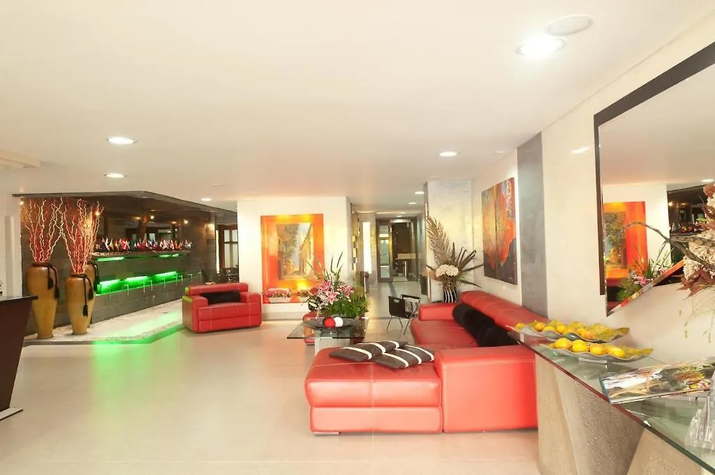 Hotel Alameda De La 10 メデジン